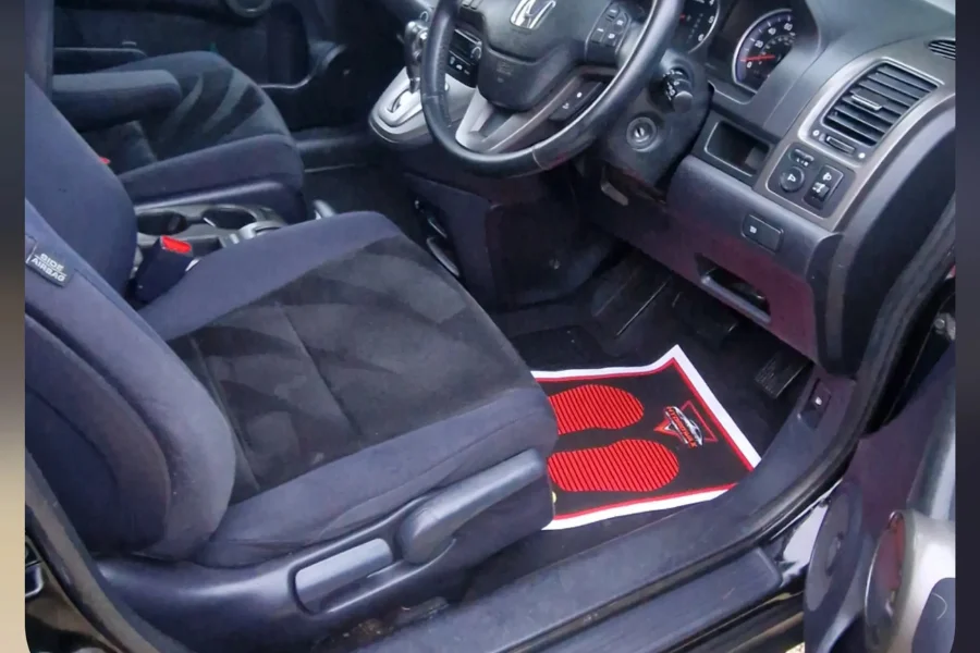 Clean Honda CR-V interior with fresh seats and spotless carpets after full valet by Hydrowax